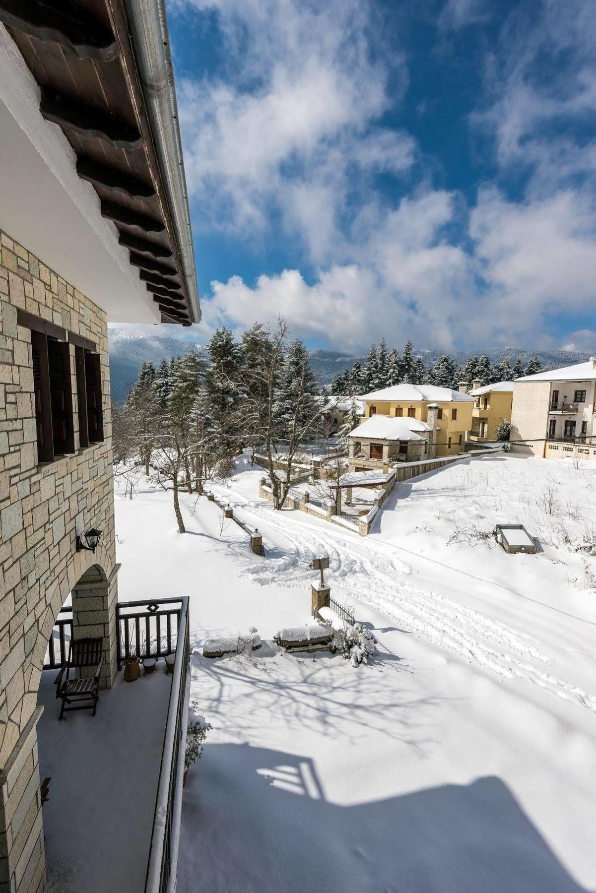 Mikri Arktos Hotel Eláti Exterior foto